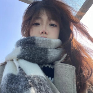 男人吃奶摸下面
