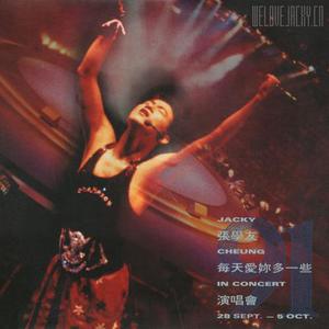 男人吃奶摸下面
